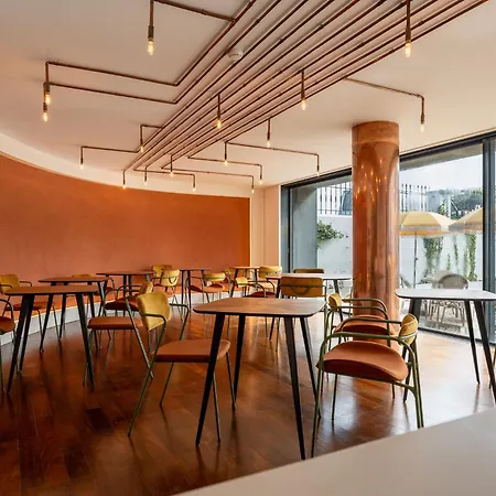 &tales - Όμπιδος