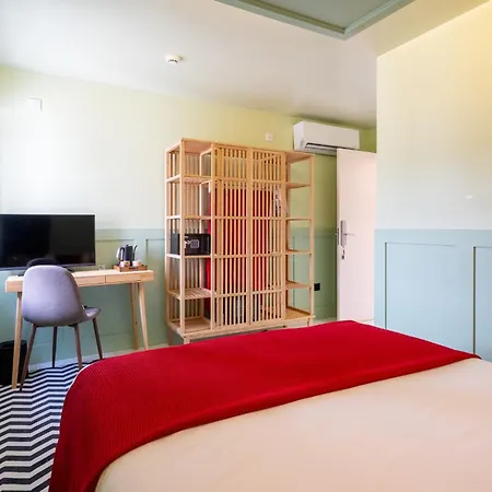 &tales - Ξενοδοχείο 4*