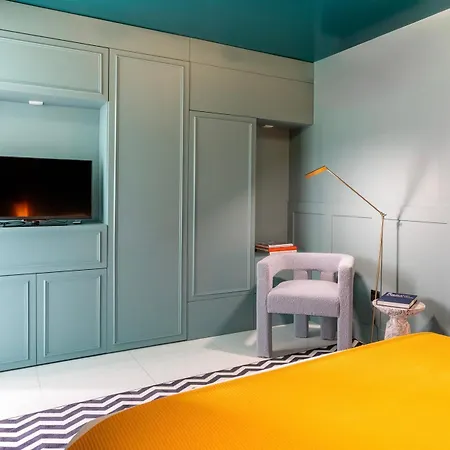 Ξενοδοχείο &tales -