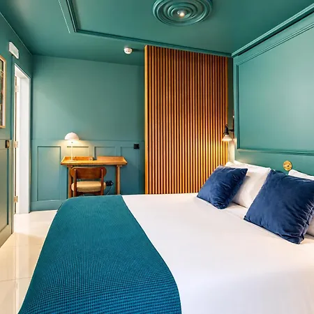Hotel &tales -