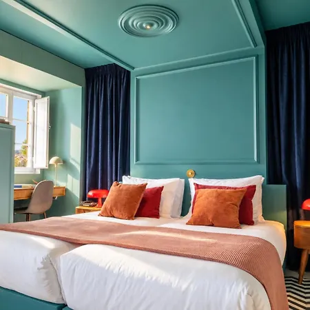 Hotel &tales -